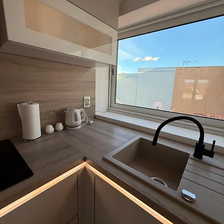 Nicol Apartment